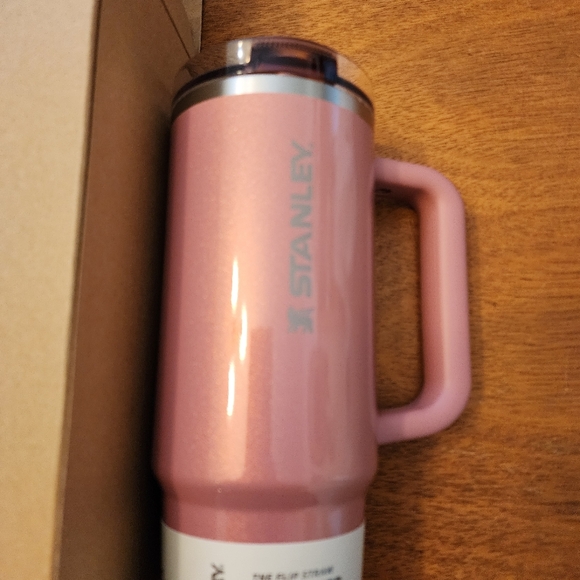 Stanley Pink Quencher Pro Tumbler with Handle. BRAND NEW - Picture 3 of 4